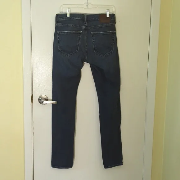 Abercrombie & Fitch Skinny Jean 👖 - Picture 2 of 3